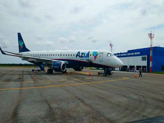 Sorriso: Azul é condenada a pagar R$ 10 mil a criança por atraso